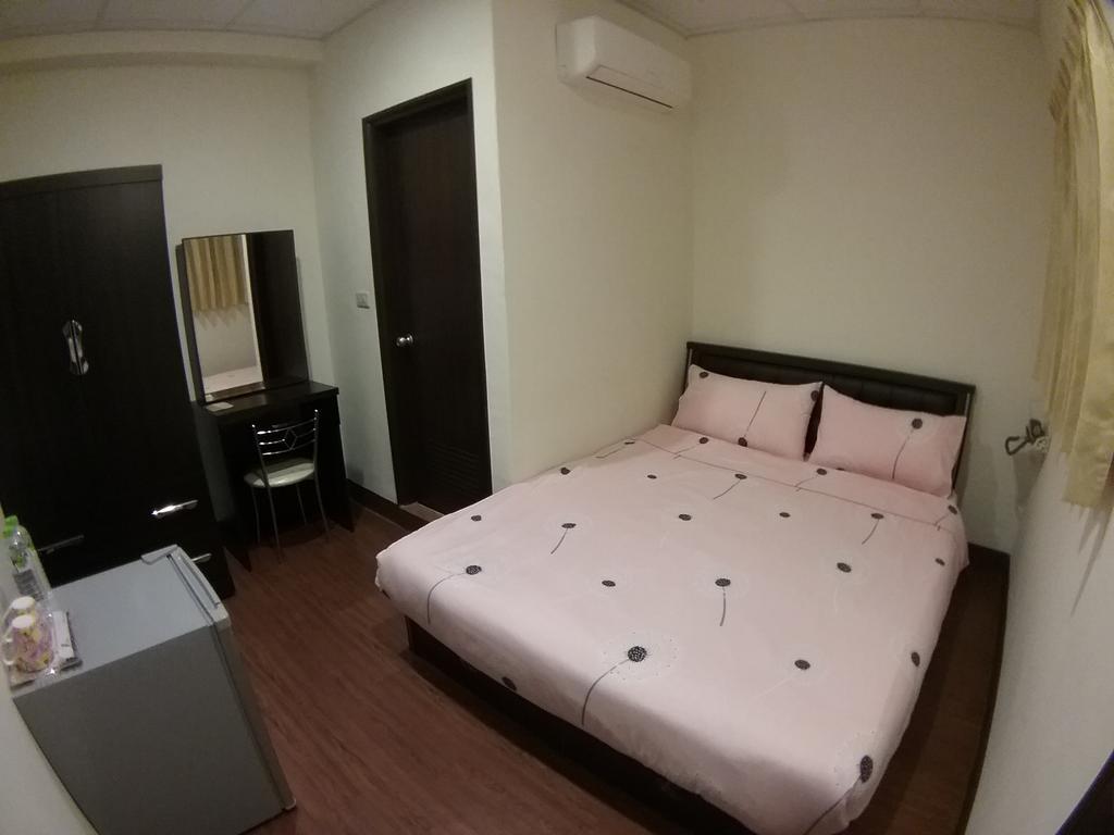 Malaya Guest House Budai Екстер'єр фото