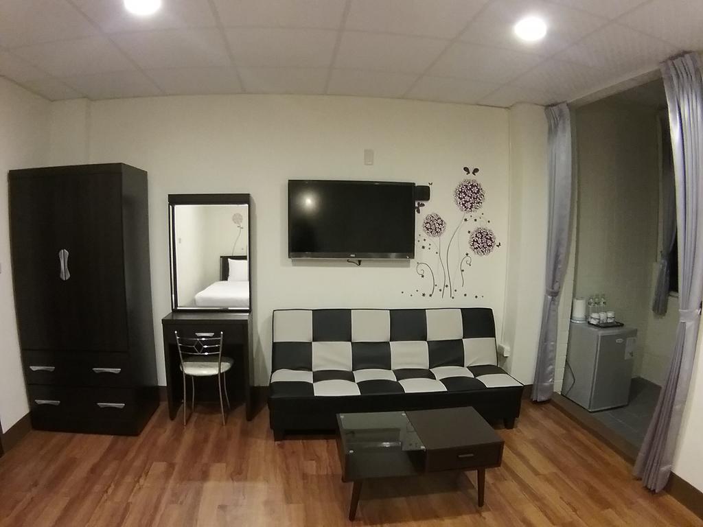 Malaya Guest House Budai Екстер'єр фото