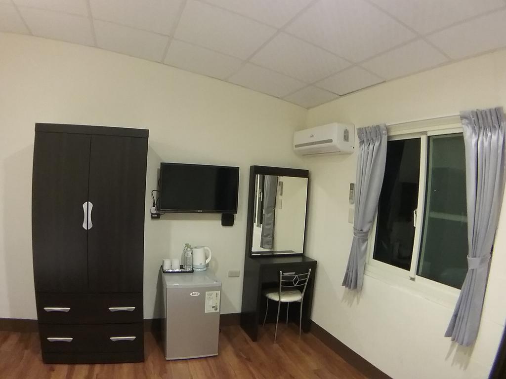 Malaya Guest House Budai Екстер'єр фото
