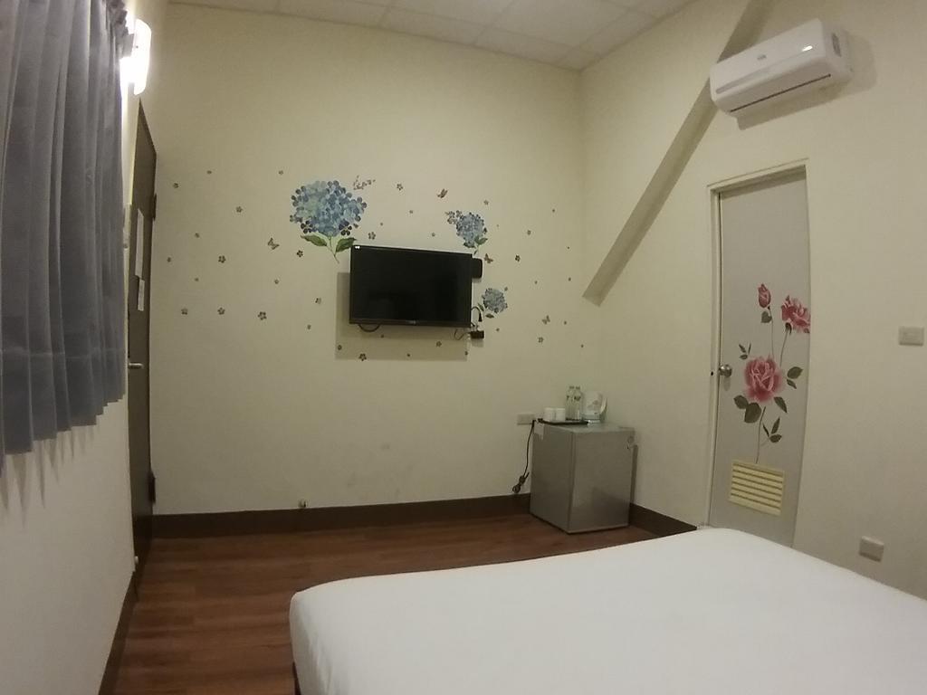Malaya Guest House Budai Екстер'єр фото